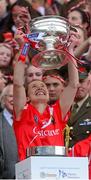 13 September 2015; Cork's Rena Buckley lifts the O'Duffy cup after the game. Liberty Insurance All Ireland Senior Camogie Championship Final, Cork v Galway. Croke Park, Dublin. Picture credit: Piaras Ó Mídheach / SPORTSFILE