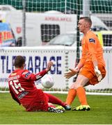 4 October 2015; Danny Morrissey, Cork City, beats Bray Wanderers goalkeeper Peter Cherrie to score his side's first goal. Irish Daily Mail FAI Cup, Semi-Final, Bray Wanderers v Cork City, Carlisle Grounds, Bray, Co. Wicklow. Picture credit: David Maher / SPORTSFILE