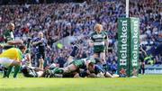 23 May 2009; Jamie Heaslip, Leinster, scores his side's first try. Heineken Cup Final, Leinster v Leicester Tigers, Murrayfield Stadium, Edinburgh, Scotland. Picture credit: Ray McManus / SPORTSFILE