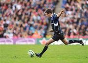 23 May 2009; Jonathan Sexton, Leinster, kicks a penalty to put his side 19-16 ahead. Heineken Cup Final, Leinster v Leicester Tigers, Murrayfield Stadium, Edinburgh, Scotland. Picture credit: Brendan Moran / SPORTSFILE