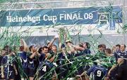 23 May 2009; Leinster celebrates with the Heineken Cup. Heineken Cup Final, Leinster v Leicester Tigers, Murrayfield Stadium, Edinburgh, Scotland. Picture credit: Richard Lane / SPORTSFILE