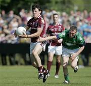24 May 2009; Sean Armstong, Galway, in action against Danny McBride, London. Connacht GAA Football Senior Championship, First Round, London v Galway, Emerald Park, Ruislip, London. Picture credit: Tim Hales / SPORTSFILE