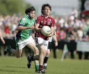 24 May 2009; Sean Armstrong, Galway, in action against Diarmuid Keating, London. Connacht GAA Football Senior Championship, First Round, London v Galway, Emerald Park, Ruislip, London. Picture credit: Tim Hales / SPORTSFILE