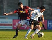 28 May 2009; Gareth McGlynn, Derry City, in action against Derek O'Brien, Galway United. League of Ireland Premier Division, Galway United v Derry City, Terryland Park, Galway. Picture credit: Ray Ryan / SPORTSFILE