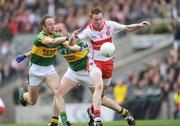 26 April 2009; Joe Diver, Derry, in action against Tommy Griffin, Kerry. Allianz GAA National Football League, Division 1 Final, Kerry v Derry, Croke Park, Dublin. Picture credit: Ray McManus / SPORTSFILE