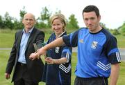 9 June 2009; Cavan manager Tommy Carr, left, with Catherina McKiernan and Cavan captain Ronan Flanagan  at the launch of Cavan GAA World Record attempt. Castleknock Hotel, Porterstown Rd, Castleknock, Dublin. Picture credit: Oliver McVeigh / SPORTSFILE   *** Local Caption ***