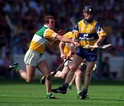 9 August 1998, Niall Gilligan of Clare in action against Kevin Martin of Offaly during the GAA Hurling All-Ireland Senior Championship Semi-Final match between Offaly and Clare at Croke Park in Dublin. Photo by Brendan Moran/SPORTSFILE