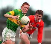 2 May 1998; Noel Kennelly of Kerry in action against Tony McEntee of Armagh during the GAA All-Ireland U-21 Football Semi-Final match between Kerry and Armagh at Parnell Park in Dublin. Photo by Brendan Moran/Sportsfile