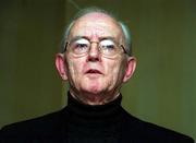 27 November 2000; Jimmy Magees speaks at the I Remember it Well: Jimmy Magee, the Official Biography Book Launch. Photo by Ray McManus/Sportsfile