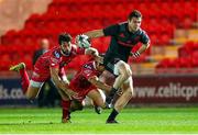 23 October 2015; Gerhard van den Heever, Munster, breaks through the Scarlets defence. Guinness PRO12, Round 5, Scarlets v Munster. Parc Y Scarlets, Llanelli, Wales. Picture credit: Chris Fairweather / SPORTSFILE