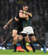 24 October 2015; Ben Smith, New Zealand, is tackled by Willie le Roux, South Africa. 2015 Rugby World Cup, Semi-Final, New Zealand v South Africa. Twickenham Stadium, Twickenham, London, England. Picture credit: Ramsey Cardy / SPORTSFILE