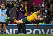 25 October 2015; Adam Ashley-Cooper, Australia, scores his side's third try of the game. 2015 Rugby World Cup, Semi-Final, Argentina v Australia. Twickenham Stadium, Twickenham, London, England. Picture credit: Ramsey Cardy / SPORTSFILE