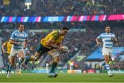 25 October 2015; Rob Simmons, Australia, scores his side's first try. 2015 Rugby World Cup, Semi-Final, Argentina v Australia. Twickenham Stadium, Twickenham, London, England. Picture credit: Ramsey Cardy / SPORTSFILE