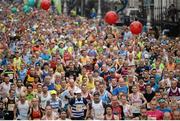 26 October 2015; A general view as runners start the race during the SSE Airtricity Dublin Marathon 2015. Merrion Square, Dublin. Picture credit: Seb Daly / SPORTSFILE