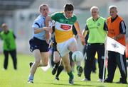 27 June 2009; Derek Kelly, Offaly, in action against Gerry Seaver, Dublin. ESB Leinster Minor Football Championship Semi-Final, Offaly v Dublin, O'Connor Park, Tullamore, Co. Offaly. Picture credit: Brendan Moran / SPORTSFILE
