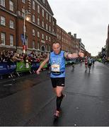 26 October 2015; Joe Davitt, from Co. Dublin, on his way to finishing the SSE Airtricity Dublin Marathon 2015, Merrion Square, Dublin. Picture credit: Ray McManus / SPORTSFILE