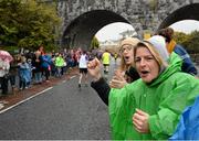 26 October 2015; Spectators cheer on the runners along Milltown Road during the SSE Airtricity Dublin Marathon 2015. Dublin. Picture credit: Cody Glenn / SPORTSFILE