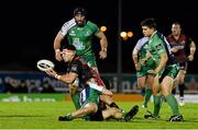 31 Ocotber 2015; Damien Hoyland, Edinburgh, attempts an offload as he is tackled by Ian Porter, Connacht. Guinness PRO12, Round 6, Connacht v Edinburgh. Sportsground, Galway. Picture credit: Sam Barnes / SPORTSFILE