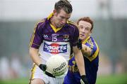 11 July 2009; PJ Banville, Wexford, in action against Paul Gleeson, Roscommon. GAA Football All-Ireland Senior Championship Qualifier, Round 2, Wexford v Roscommon, Wexford Park, Wexford. Picture credit: Matt Browne / SPORTSFILE