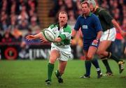 19 November 2000; Peter Stringer of Ireland during the International rugby friendly match between Ireland and South Africa at Lansdowne Road in Dublin. Photo by Ray Lohan/Sportsfile