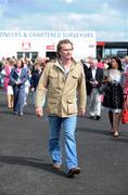 27 July 2009; TV personality Daithi O Se ahead of the opening day of the Galway Racing Festival. Ballybrit, Galway. Picture credit: Stephen McCarthy / SPORTSFILE