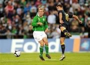 12 August 2009; Aiden McGeady, Republic of Ireland, in action against Harry Kewell, Australia. International Friendly,  Republic of Ireland v Australia, Thomond Park, Limerick. Picture credit: Stephen McCarthy / SPORTSFILE
