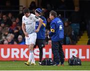 21 November 2015; Jonathan Sexton, Leinster, with Leinster physiotherapist Garreth Farrell and Dr John Ryan, Leinster team doctor, right. European Rugby Champions Cup, Pool 5, Round 2, Bath v Leinster. The Recreation Ground, Bath, England. Picture credit: Stephen McCarthy / SPORTSFILE