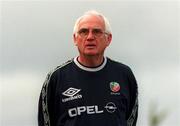 24 April 2000; Assistant coach Billy Young during a Republic of Ireland U21's training session at AUL Complex in Clonshaugh, Dublin. Photo by David Maher/Sportsfile