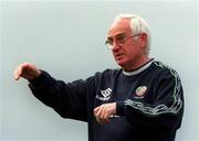 24 April 2000; Assistant coach Billy Young during a Republic of Ireland U21's training session at AUL Complex in Clonshaugh, Dublin. Photo by David Maher/Sportsfile