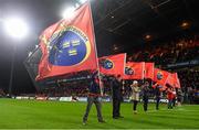 28 November 2015; Munster flagbearers hold flags during strong winds before the game. Guinness PRO12, Round 8, Munster v Connacht. Thomond Park, Limerick. Picture credit: Diarmuid Greene / SPORTSFILE