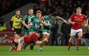 28 November 2015; Bundee Aki, Connacht, is tackled by Niall Scannell, Munster. Guinness PRO12, Round 8, Munster v Connacht. Thomond Park, Limerick. Picture credit: Diarmuid Greene / SPORTSFILE