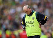 30 August 2009; Meath manager Eamon O'Brien in the dying moments of the match. GAA All-Ireland Senior Football Championship Semi-Final, Kerry v Meath, Croke Park, Dublin. Picture credit: Brian Lawless / SPORTSFILE