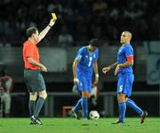 9 September 2009; Referee Florian Meyer issues a yellow card to Fabio Cannavaro, Italy, which results in him missing the next 2010 World Cup Qualifying game against the Republic of Ireland at Croke Park. 2010 FIFA World Cup Qualifier, Italy v Bulgaria, Olympico Stadium, Turin, Italy. Picture credit: David Maher / SPORTSFILE