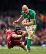 14 March 2015; Paul O'Connell, Ireland, is tackled by Luke Charteris, Wales. RBS Six Nations Rugby Championship, Wales v Ireland, Millennium Stadium, Cardiff, Wales.  Picture credit: Stephen McCarthy / SPORTSFILE