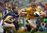 30 August 2009; Brian Farrell, Meath, in action against Mark O Se, Kerry. GAA All-Ireland Senior Football Championship Semi-Final, Kerry v Meath, Croke Park, Dublin. Picture credit: Brian Lawless / SPORTSFILE