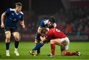 27 December 2015; Sean O'Brien, Leinster, is tackled by Tomás O'Leary, Munster. Guinness PRO12, Round 10, Munster v Leinster. Thomond Park, Limerick. Picture credit: Stephen McCarthy / SPORTSFILE