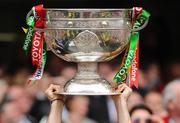 20 September 2009; A general view of the Sam Maguire cup being held aloft. GAA Football All-Ireland Senior Championship Final, Kerry v Cork, Croke Park, Dublin. Picture credit: Stephen McCarthy / SPORTSFILE