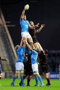 26 September 2009; Leinster's Nathan Hines beats Craig Hamilton to the ball at a line out. Celtic League, Edinburgh v Leinster, Murrayfield, Edinburgh, Scotland. Picture credit: Dave Gibson / SPORTSFILE