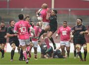 16 January 2016; Sergio Parisse, Stade Francais, in action against Ian Keatley, Munster. European Rugby Champions Cup, Pool 4, Round 5, Munster v Stade Francais. Thomond Park, Limerick. Picture credit: Diarmuid Greene / SPORTSFILE
