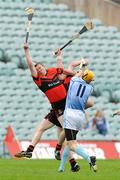 18 October 2009; Mark Foley, takes the ball on the head, supported by team-mate Wayne McNamara, Adare, in action against David Breen, Na Piarsaigh. Limerick County Senior Hurling Final, Adare v Na Piarsaigh, Gaelic Grounds, Limerick. Picture credit: Diarmuid Greene / SPORTSFILE