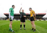 24 October 2009; Referee Vincent Neary tosses the coin, before the start of the game, as Leinster captain Dermot Earley, left, and Ulster captain Stephen O’Neill look on. M Donnelly Interprovincial Football Semi-Final, Ulster v Leinster, Crossmaglen, Co. Armagh. Photo by Sportsfile