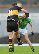 1 November 2009; Denis 'Shine' O'Sullivan, South Kerry, and Andrew Kenneally, Dr. Crokes, tussle off the ball. Kerry Senior Football County Championship Final, Dr. Crokes v South Kerry. Fitzgerald Stadium, Killarney, Co. Kerry. Picture credit: Stephen McCarthy / SPORTSFILE
