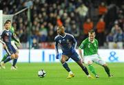 14 November 2009; Nicolas Anelka, France, in action against Glenn Whelan, Republic of Ireland. FIFA 2010 World Cup Qualifying Play-off 1st Leg, Republic of Ireland v France, Croke Park, Dublin. Picture credit: Stephen McCarthy / SPORTSFILE