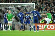 14 November 2009; Kevin Kilbane, Republic of Ireland, attempts a shot on goal. FIFA 2010 World Cup Qualifying Play-off 1st Leg, Republic of Ireland v France, Croke Park, Dublin. Photo by Sportsfile