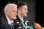 17 November 2009; Republic of Ireland captain Robbie Keane with manager Giovanni Trapattoni during a press conference ahead of their 2010 World Cup Qualifying Play-off second leg match against France on Wednesday. Stade De France, Saint Denis, Paris, France. Picture credit: David Maher / SPORTSFILE