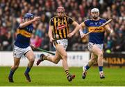 21 February 2016; Robert Lennon, Kilkenny, in action against, Patrick Maher, left, and Michael Breen, Tipperary. Allianz Hurling League, Division 1A, Round 2, Kilkenny v Tipperary, Nowlan Park, Kilkenny. Picture credit: Ray McManus / SPORTSFILE