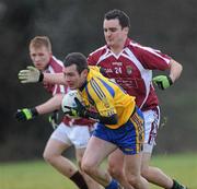 24 January 2010; Terence Kelly, Roscommon, in action against Alan Glynn, NUIG. Connacht FBD League, Group A, Round 2, NUIG v Roscommon, Dangan GAA Grounds, Dangan, Co. Galway. Picture credit: Ray Ryan / SPORTSFILE