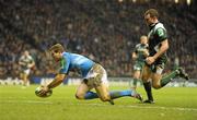 23 January 2010; Gordon D'Arcy, Leinster, races clear of Chris Malone, London Irish, to score a try which was subsequently disallowed for a forward pass. Heineken Cup, Pool 6, Round 6, London Irish v Leinster, Twickenham Stadium, London, England. Picture credit: Brendan Moran / SPORTSFILE