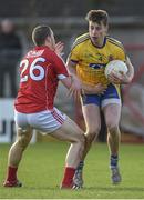 28 February 2016; Niall McInerney, Roscommon, in action against Colm O'Neill, Cork. Allianz Football League, Division 1, Round 3, Cork v Roscommon. Páirc Uí Rinn, Cork. Picture credit: Diarmuid Greene / SPORTSFILE