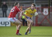 28 February 2016; Niall McInerney, Roscommon, in action against Colm O'Neill, Cork. Allianz Football League, Division 1, Round 3, Cork v Roscommon. Páirc Uí Rinn, Cork. Picture credit: Diarmuid Greene / SPORTSFILE